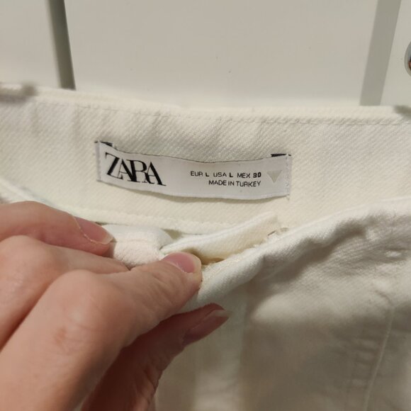 ZARA 100% Cotton Denim High Waist Shorts with Topstitching Fits Medium - Picture 6 of 8